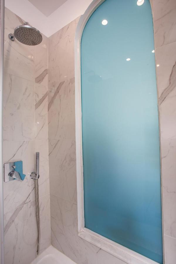 Ammos Luxury Apartament *